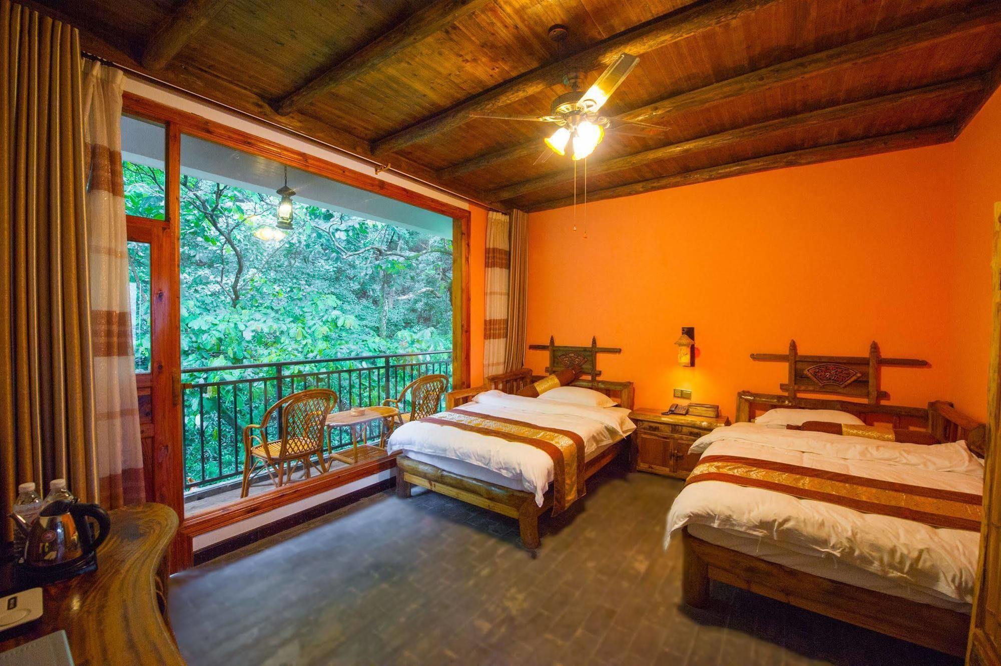 Yangshuo Scenic Mountain Retreat Hotell Exteriör bild