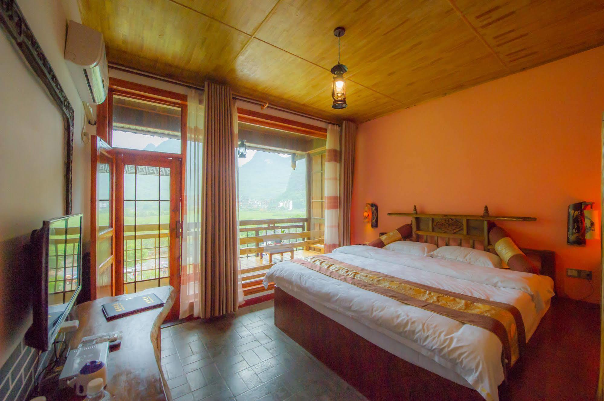 Yangshuo Scenic Mountain Retreat Hotell Exteriör bild